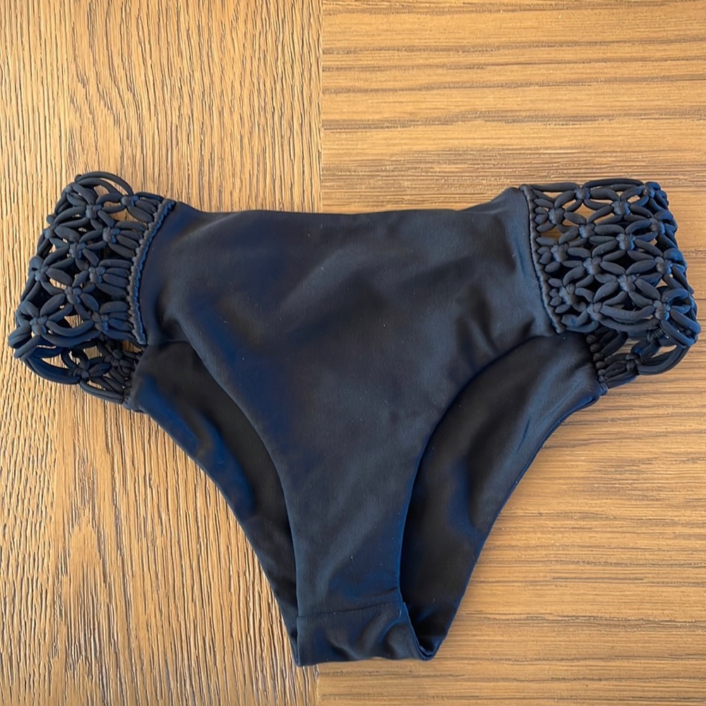 Mikoh swim bottom